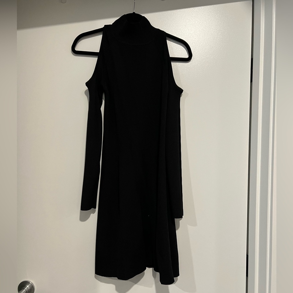 Zara ribbed cold shoulder dress! Size Large